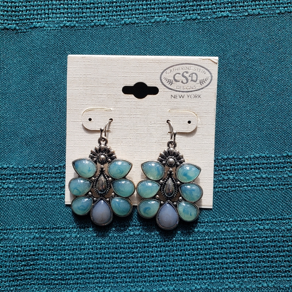 Earrings - Picture 3 of 3